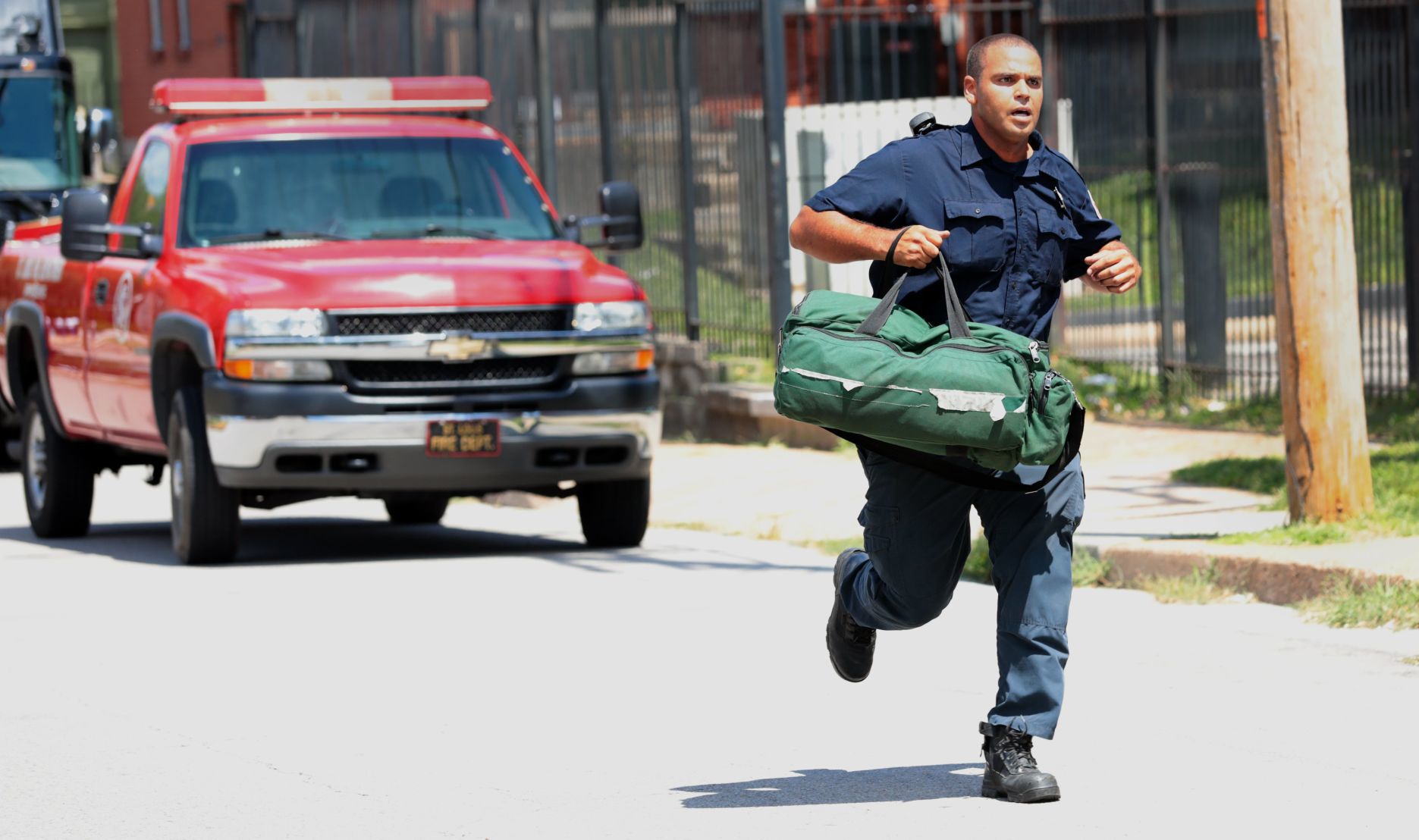 Firefighters rescue four children from burning apartment